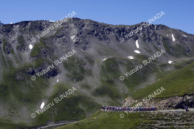 Peloton on Col du Galibier015p.jpg